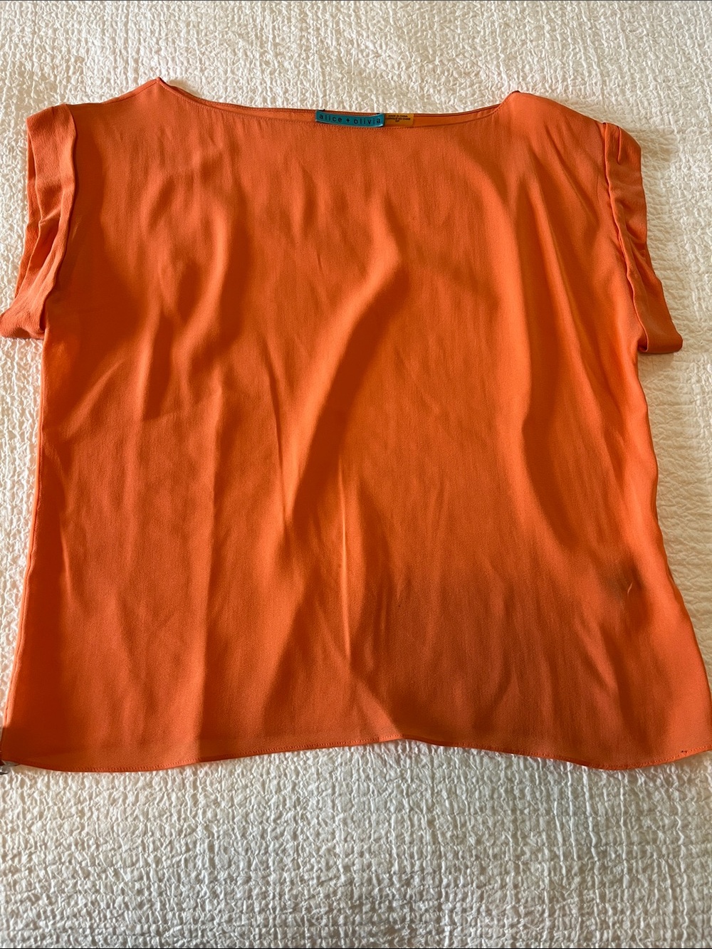 Alice and Olivia Peach Silk T shirt Small